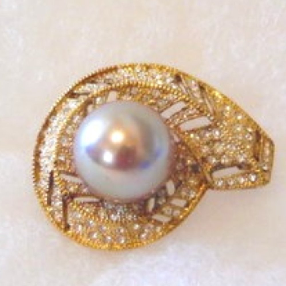 Pearlfection Faux Mauve South Sea Pearl Pin